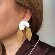 Load image into Gallery viewer, IRIS kõrvarõngad
